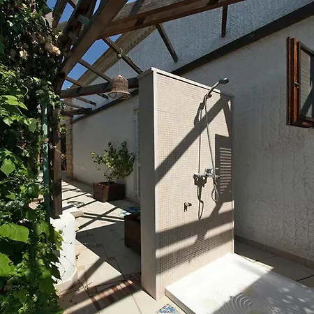 La Lantana Villa *