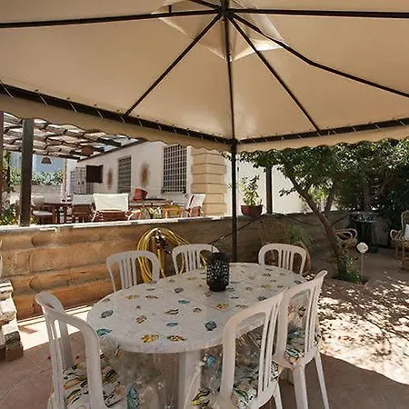 Villa La Lantana