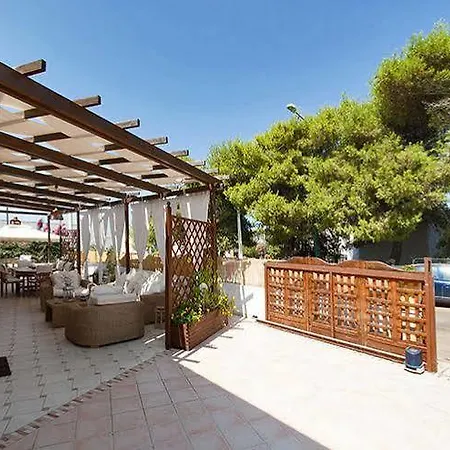 La Lantana Villa *